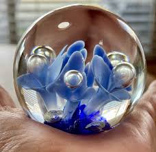 VINTAGE JOE ST CLAIR PAPERWEIGHT With Blue Flowers ...