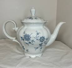 Christina Porcelain Bavarian Blue Tea Pot Seltmann Weiden W ...