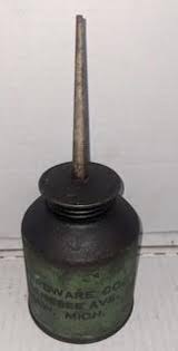 Vintage Green 1940's Oil Can Walz Hardware 611 E. Genesee Ave. Saginaw Michigan Store Advertisement 7 1/2"H Good Condition, One Side of Can Clearly Shows Address, Other Side Hard to Read Because