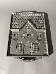John Wright Large Cast Iron Gingerbread House Christmas 2 ...