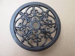 CAST IRON TRIVET HOT PLATE STAND HOLDER KITCHEN WORKTOP ...