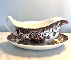 Johnson Brothers His Majesty Gravy Boat and Underplate | eBay