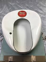 VINTAGE JONES RELAX Porcelain Enameled White Bed Pan w ...