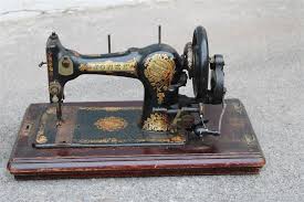 German Art Nouveau Portable Sewing Machine 1890 JONES For Sale at 1stDibs | gritzner durlach sewing machine, 1890s sewing machine, antique portable sewing machine