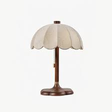 Prague Petals Table Lamp – Mooijane