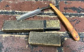 Vintage Straight Razor Hibbard Spencer Bartlett & Co with ...