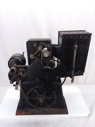 Sold at Auction: Graphoscope Projector