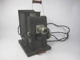 Sold at Auction: KEYSTONE 35 MM MODEL 575 MOVIE PROJECTOR