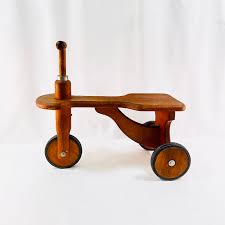 REDUCED Vintage 1980 Janesville Wooden Toddler Scooter/trike, From Wisconsin Wagon Company, USA - Etsy Israel