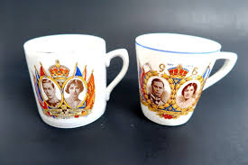 x2 King George VI and Queen Elizabeth 1937 Coronation Mugs ...