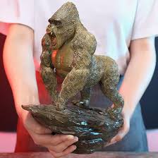 Amazon.com: Realistic Brass Gorilla Sculpture,Metal King Kong Orangutans Statue Model Crafts Desktop Ornament Bar Home Living Room Bookshelf Wine Cabinet Decor Accessories : Home & Kitchen