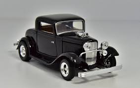 Ford Coupe 1932 | Model Car | Scale 1/24 Die Cast Collection ...