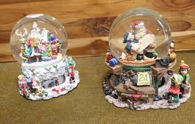 Sold at Auction: TWO SNOW GLOBE MUSIC BOXES - NO SHIPPING