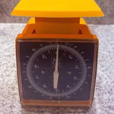 Kitchen King Scale Vintage 70s Harvest Gold | Retro Mid ...