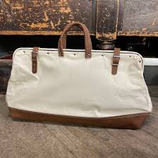 Leatherworks 20" Mason Bag w/ Leather Bottom (L20) – Harry J. Epstein Co.