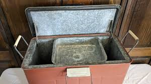 Vintage Thermaster Cooler | EstateSales.org