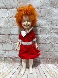 Vintage 1982 Annie Action Figure Doll - Damaged Dress - Etsy