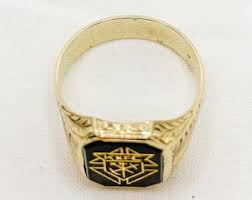 9ct Yellow Gold Onyx Gents Dress Ring - Knights of Columbus ...