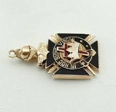 Vintage Masonic Knight Templar Watch Fob 10K Gold and Enamel ...