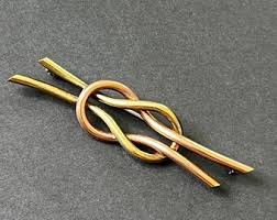 Diana Vintage Brooch - Etsy