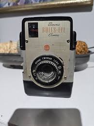 Kodak Brownie Bulls-Eye 620 Box Camera with Kodak Twindar ...