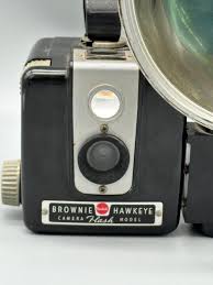 Sold at Auction: (5) 1940's and 1950's Cameras That Use Flash Bulbs