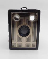 Vintage 1934-1942 KODAK Six-20 BROWNIE Junior Box Camera Art Deco Used 620 Film | eBay