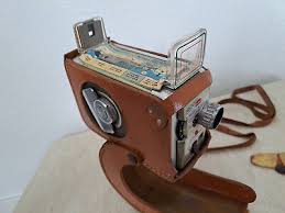 VINTAGE KODAK BROWNIE 8mm MOVIE CAMERA with field case | eBay