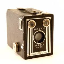 Vintage Kodak Brownie Target Six-20 Camera (c.1946) N1 – ThirdShiftVintage.com