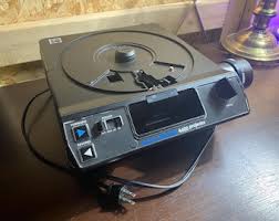 KODAK Carousel 35MM Slide Film Projector Model 4600 ...