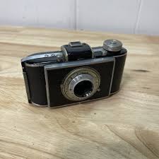 Kodak Flash Bantam Vintage Camera, Anastar f:4.5 48mm Lens ...