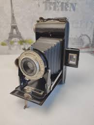 Kodak Six-20 Folding Brownie Camera 6x9cm – Vintage Medium ...