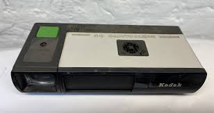 Vintage Kodak Pocket Instamatic 30 Film Camera 5”x2.25”x1 ...