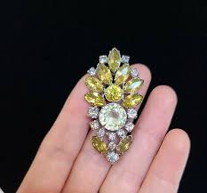 Vintage KRAMER OF NEW YORK Yellow Rhinestones Fur Clip Brooch | eBay