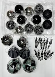 Christmas Tree Ornament Lot of 30 Silver & Black Balls ...