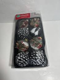 Winter Wonder 8-Piece Glass Ornament Set Snow Wrap And Pine ...