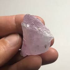 Kunzite Crystal 37.4 Grams - Etsy