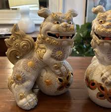 Pair Of Toyo Japan Foo Dogs Gold Trim Cream Large | eBay