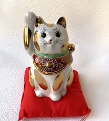 Japanese Lucky Cat Maneki Neko Kutani Yaki Porcelain Gold ...