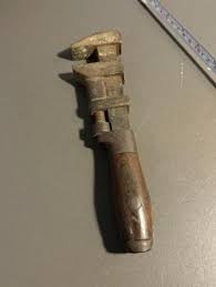 Antique Pipe Wrench 10.5” | Mercari