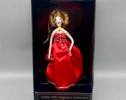 Blown Glass Ornament Lady in Red Evening Gown/dress, Ladies With Elegance, 8.5" Tall, Vintage 1980s, Formal Fancy Dressed Lady, New in Box - Etsy