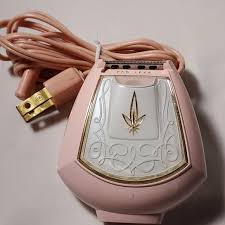 Vintage Lady Sunbeam Shaver | Accessories | Vintage 962 Lay ...
