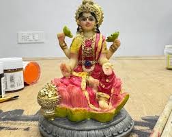 Lakshmi Statue Handpainted in Pristine White - Goddess Laxmi Idol/murti/carving - 7.5 Inch and 600 Gms | Deepawali Gift | ONE PEICE ONLY - Etsy UK