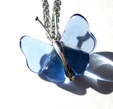 Adorable Vintage Butterfly Pendant Necklace Marked AVON NR ...