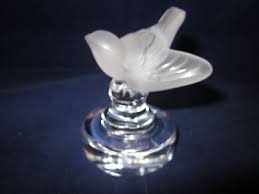 LALIQUE CRYSTAL Frosted Bird in Flight on Pedestal Base SIGNED ~ EXCELLENT | eBay