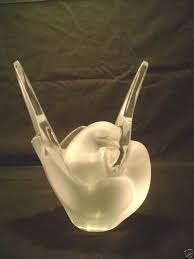 GORGEOUS LALIQUE FROSTED CRYSTAL "SYLVIE" VASE with FLOWER ARRANGER | eBay