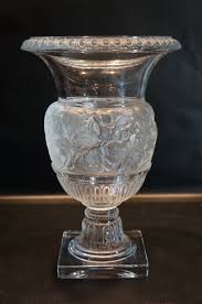 LALIQUE VERSAILLES GRAPEVINES VASE FROSTED CRYSTAL GLASS ...