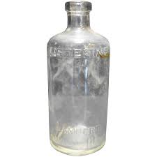 Listerine Lambert Pharmacal Company Bottle 1915-1929. For ...