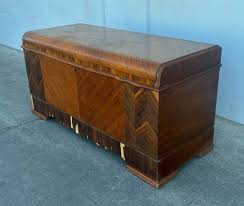 Lane cedar chest – Pacific Thrift Store
