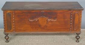 Standard Line Co, Chicago Cedar Chest. Walnut Ve